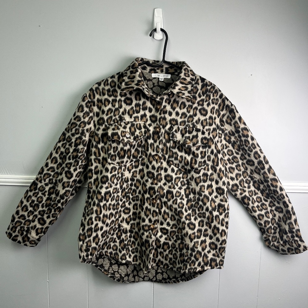 Limelush Cheetah Print Shirt/Jacket Size Medium